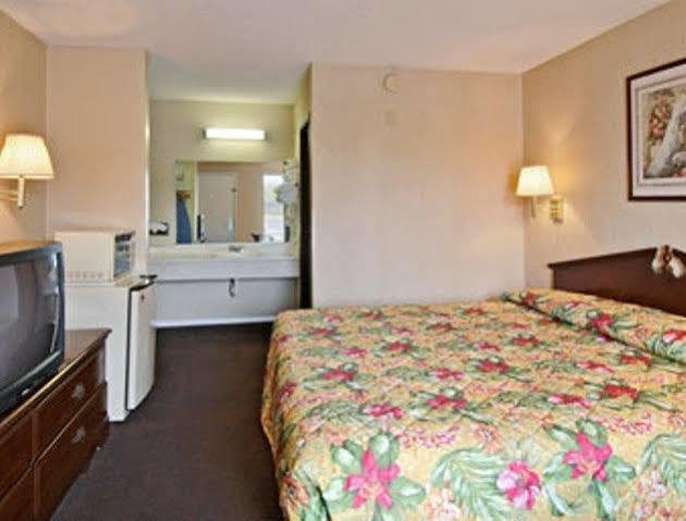 Americas Best Value Inn - Augusta / South Exterior photo