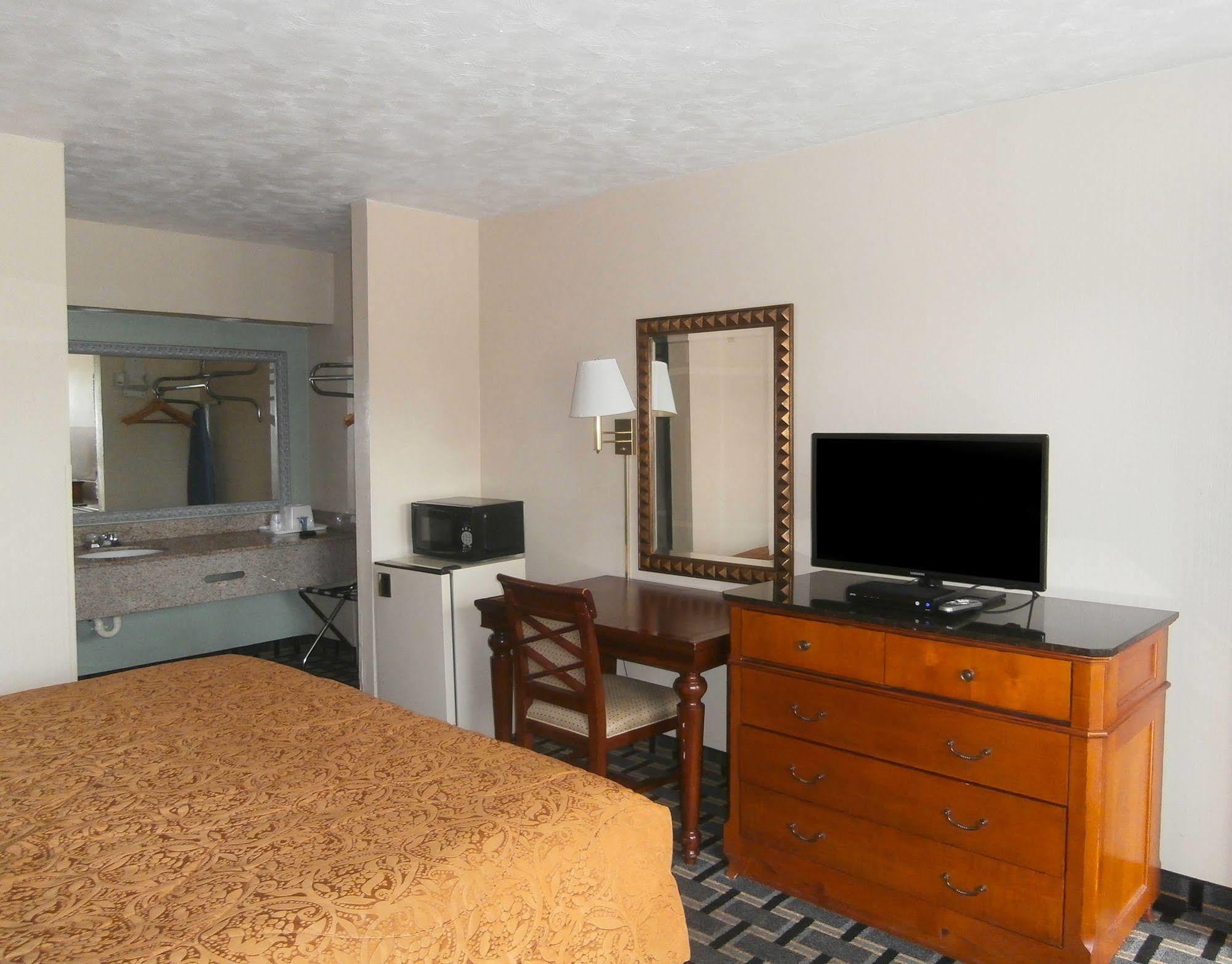 Americas Best Value Inn - Augusta / South Exterior photo